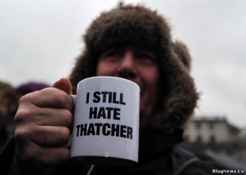 Радостное шествие британцев по поводу кончины Тэтчер шокировало общество
